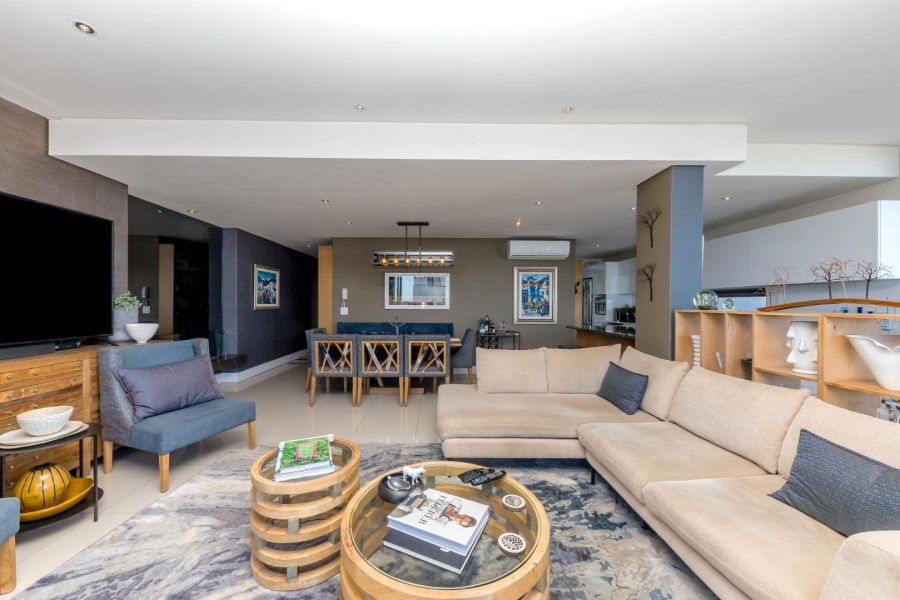 2 Bedroom Property for Sale in Sea Point Western Cape